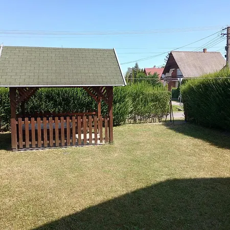 Annavilla * Balatonmáriafürdő